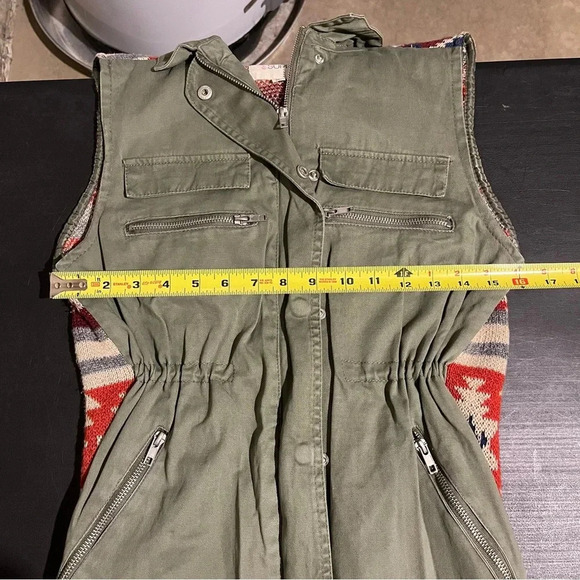 Thread & Supply Green Utility Vest With Southwestern Knit Back Size XS Aztec - Picture 8 of 9